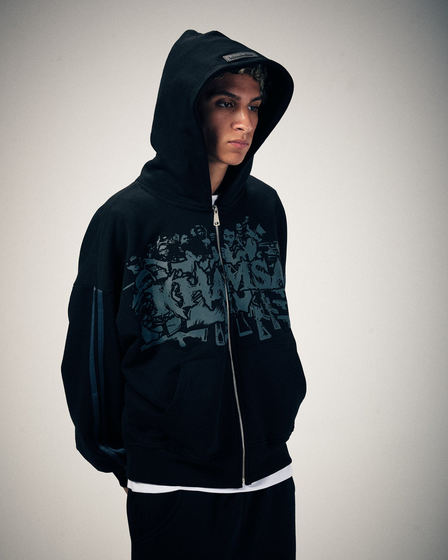 Midnight zip-up black